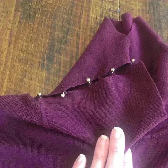 Club Monaco | Turtleneck Sweater w/Small Gold Buttons on Sleeves and Neck - Picture 3 of 5